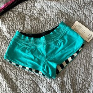 Lululemon Shanti surf short size 4